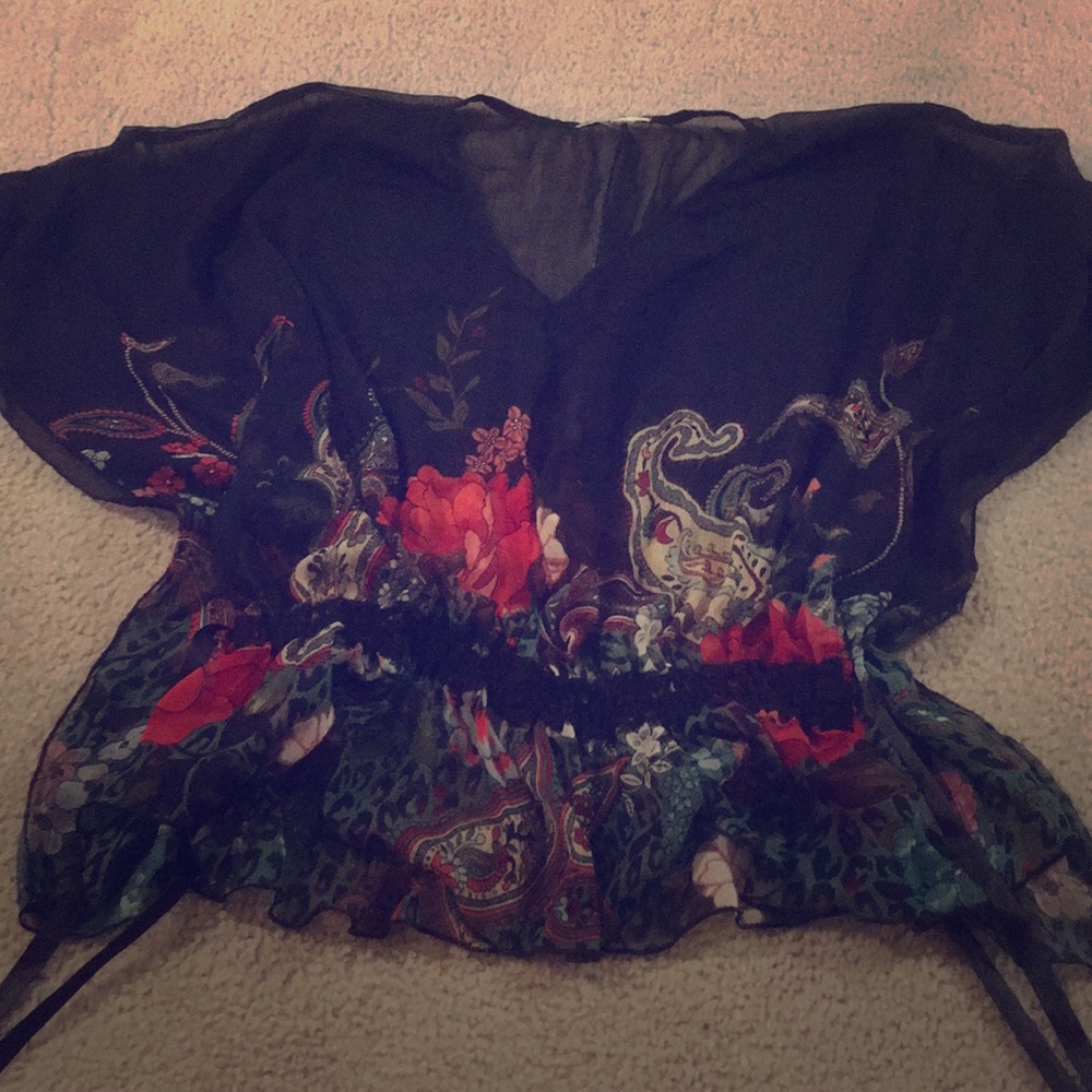 Rose floral conch top 🌹